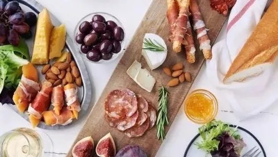 干喝不過癮？速看起泡酒的配餐小竅門